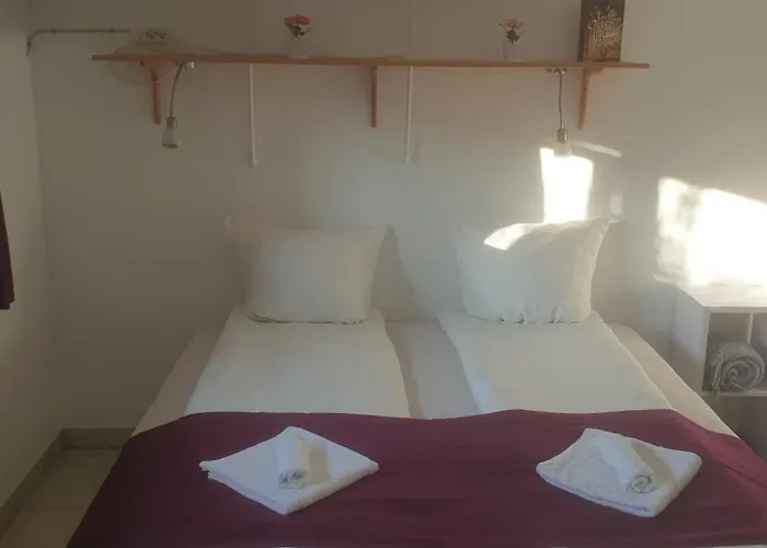Cozy Vogi Flat